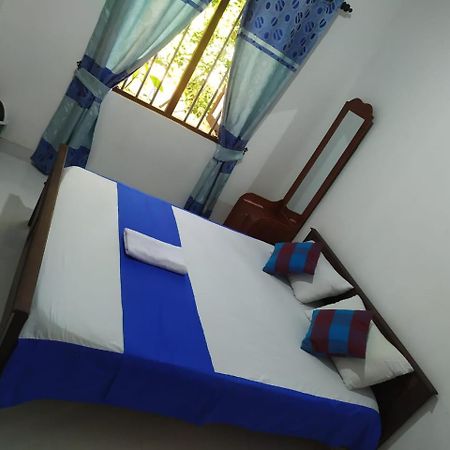 Agoura Hills Hotel Kurunegala Kültér fotó