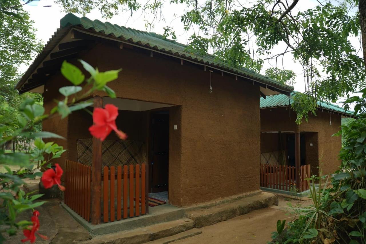 Agoura Hills Hotel Kurunegala Kültér fotó