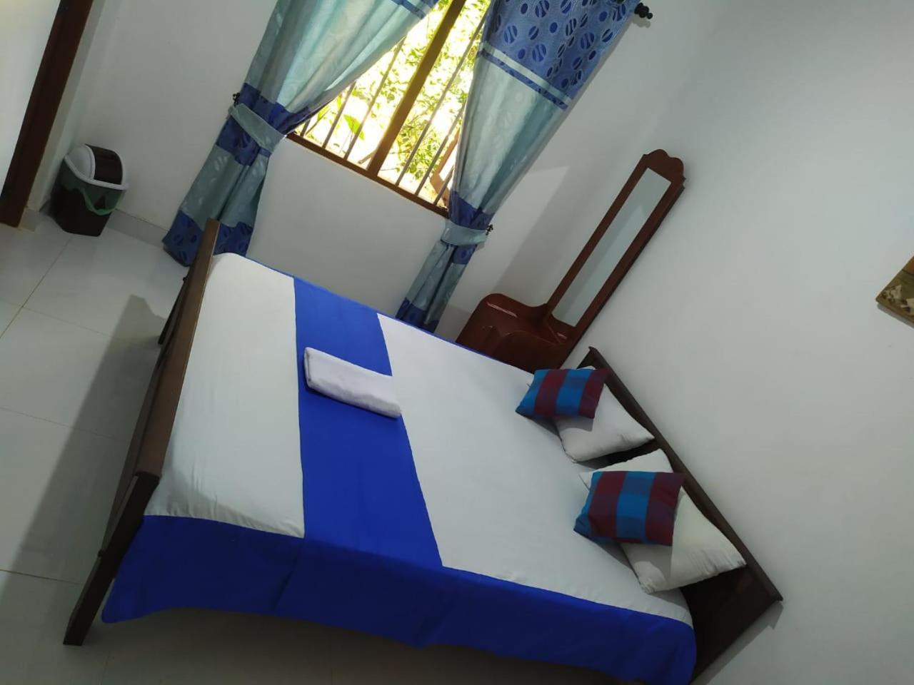 Agoura Hills Hotel Kurunegala Kültér fotó
