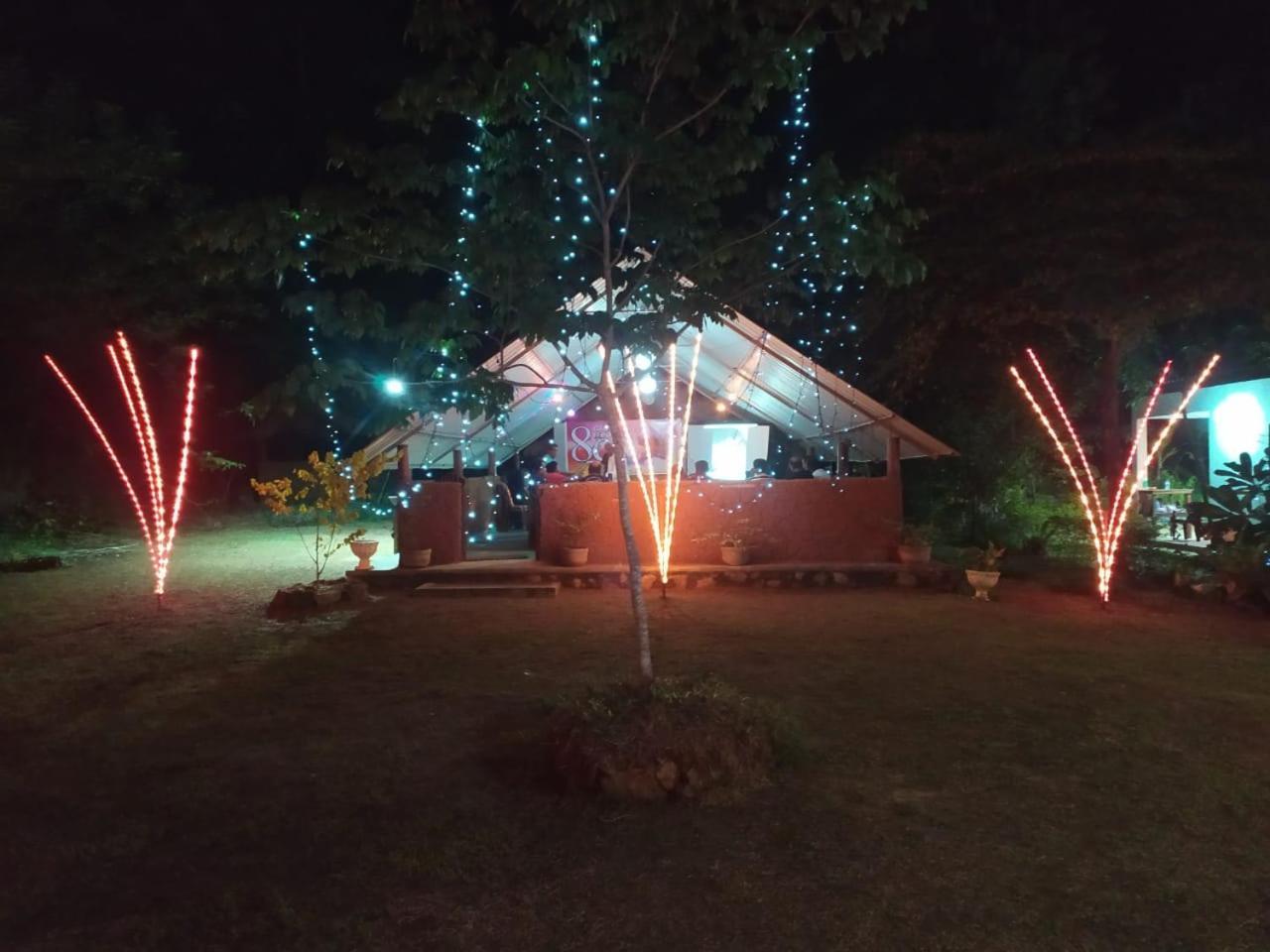 Agoura Hills Hotel Kurunegala Kültér fotó